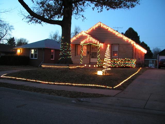 WNA-Holidays 0405.jpg