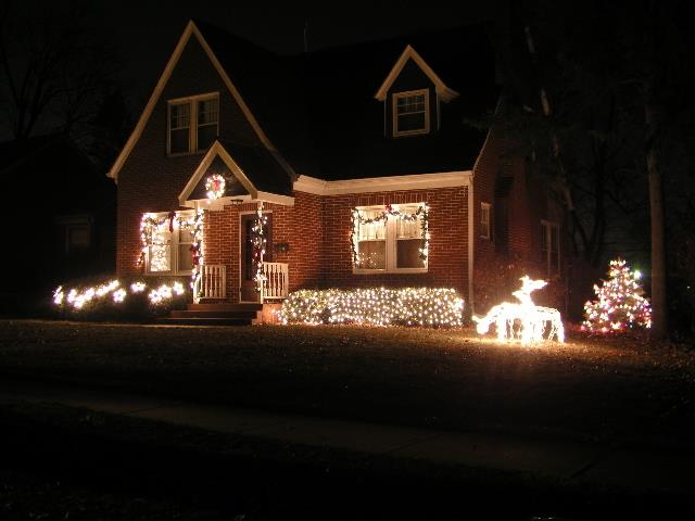 WNA-Holidays 0410.jpg